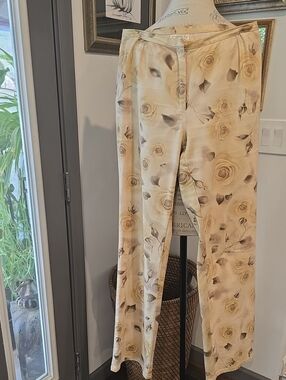 Women's Cream And Metalic Gold  Floral From Italy Wide-Leg Pants